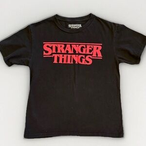 Stranger Things Simple Red Logo T-Shirt. Youth Kids large Black Red Netflix